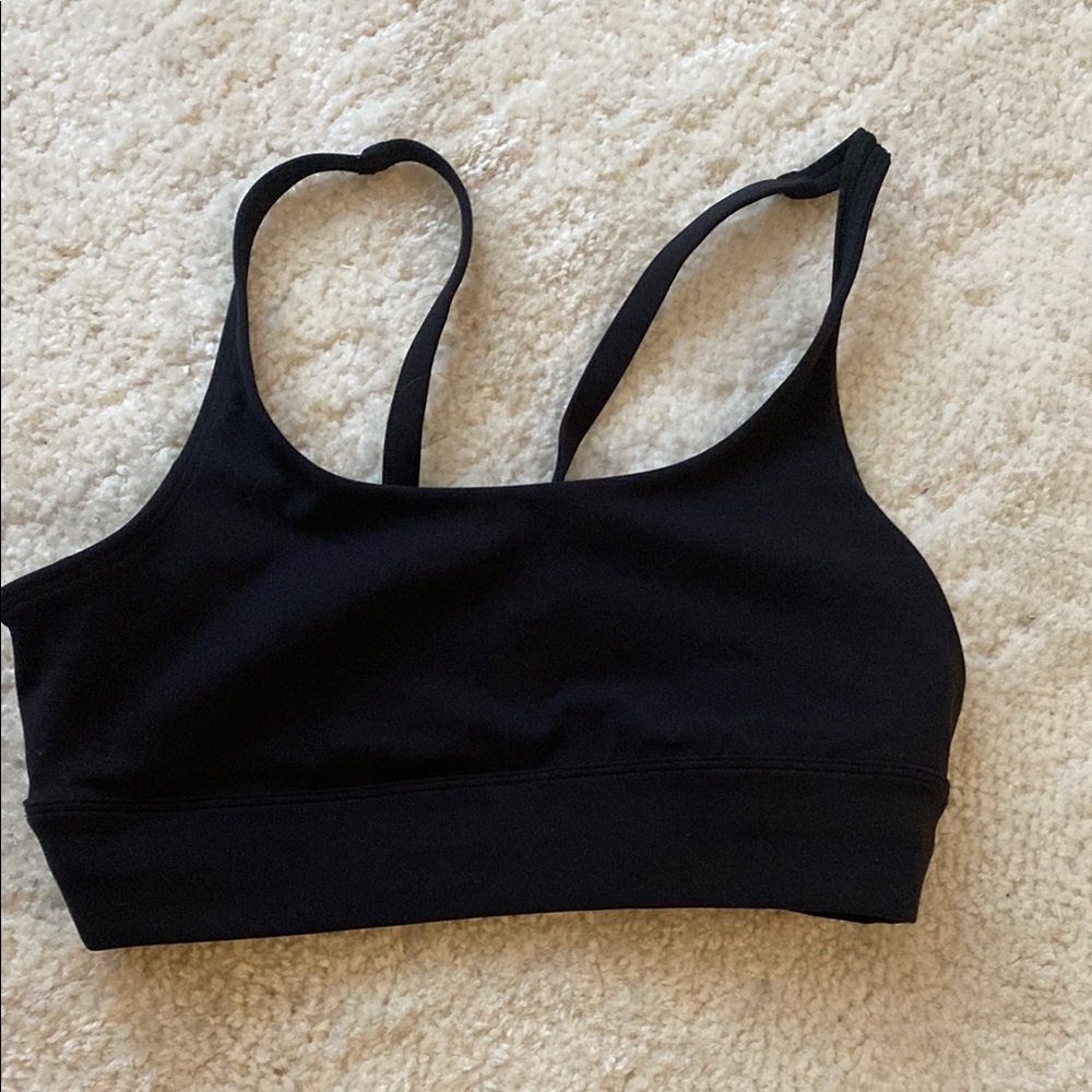 Vuori sports bra